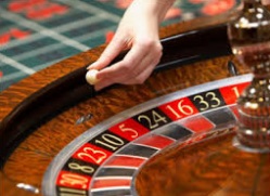 hand and roulette