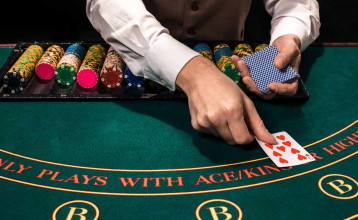 Playing against the Dealer